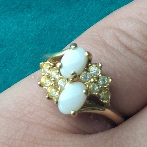 2/30$ Vintage Seta gold tone gold tone ring size 6 - Picture 2 of 3